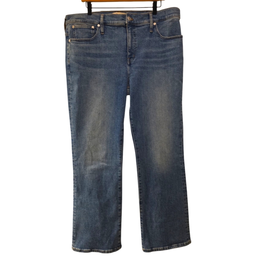 Madewell, Jeans, Mid-Rise Kick Out Jeans, Stretchy, Women's Sz 33T, L- 41.5 Inch